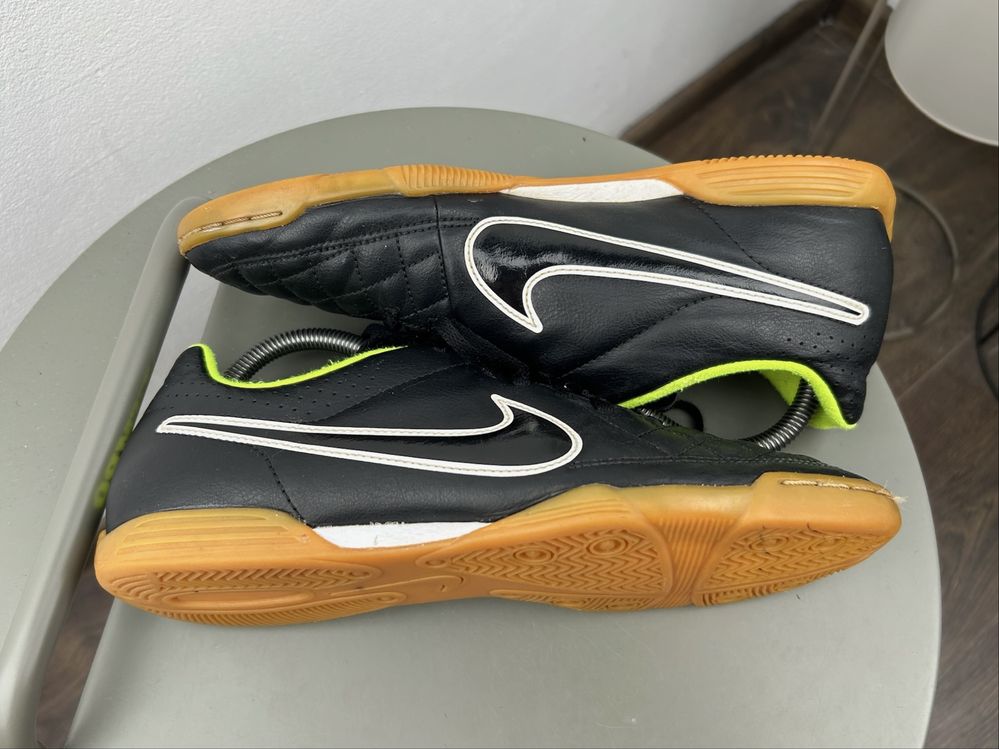 Оригінал! Футзалки Nike Tiempo 41 розмір 03428