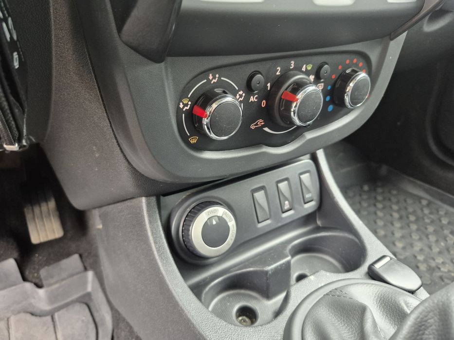 Свіжопригнаний Dacia Duster(2015р,повний привід 4×4,70 тис.пробіг).