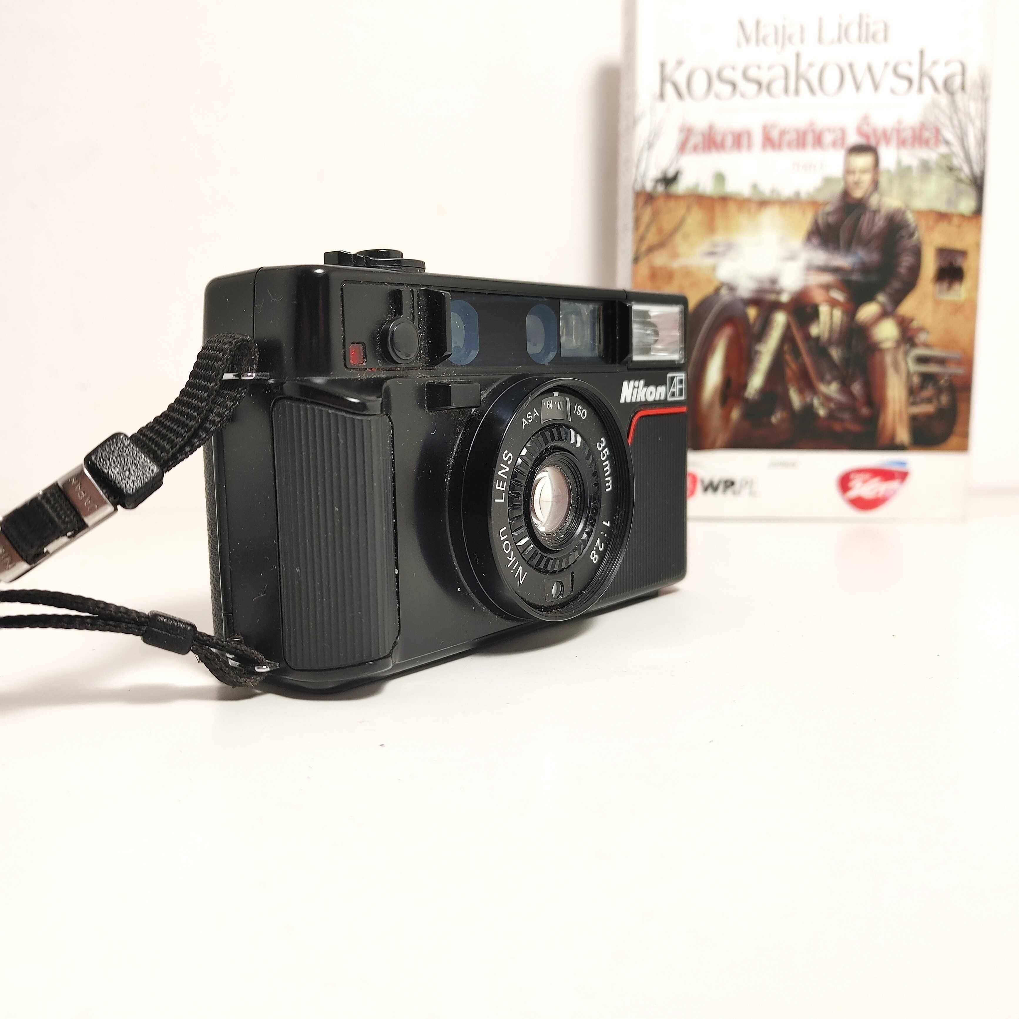 Kultowy aparat kompaktowy NIKON L35AF pierwszy kompakt z Auto Focusem