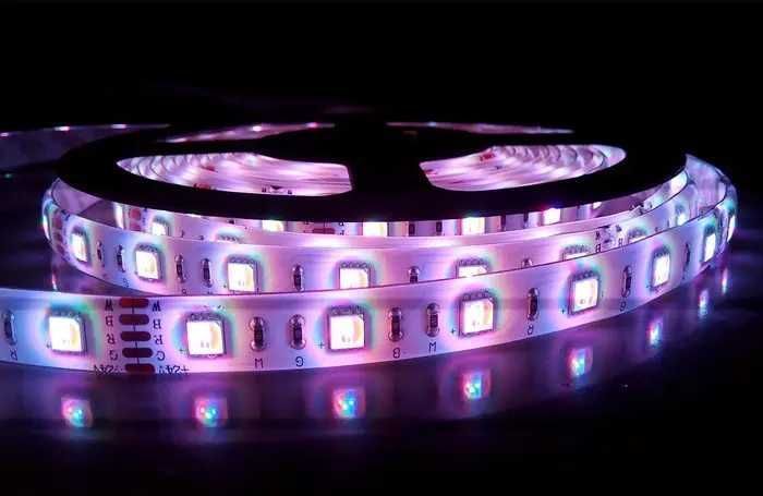 Світлодіодна стрічка RGBW