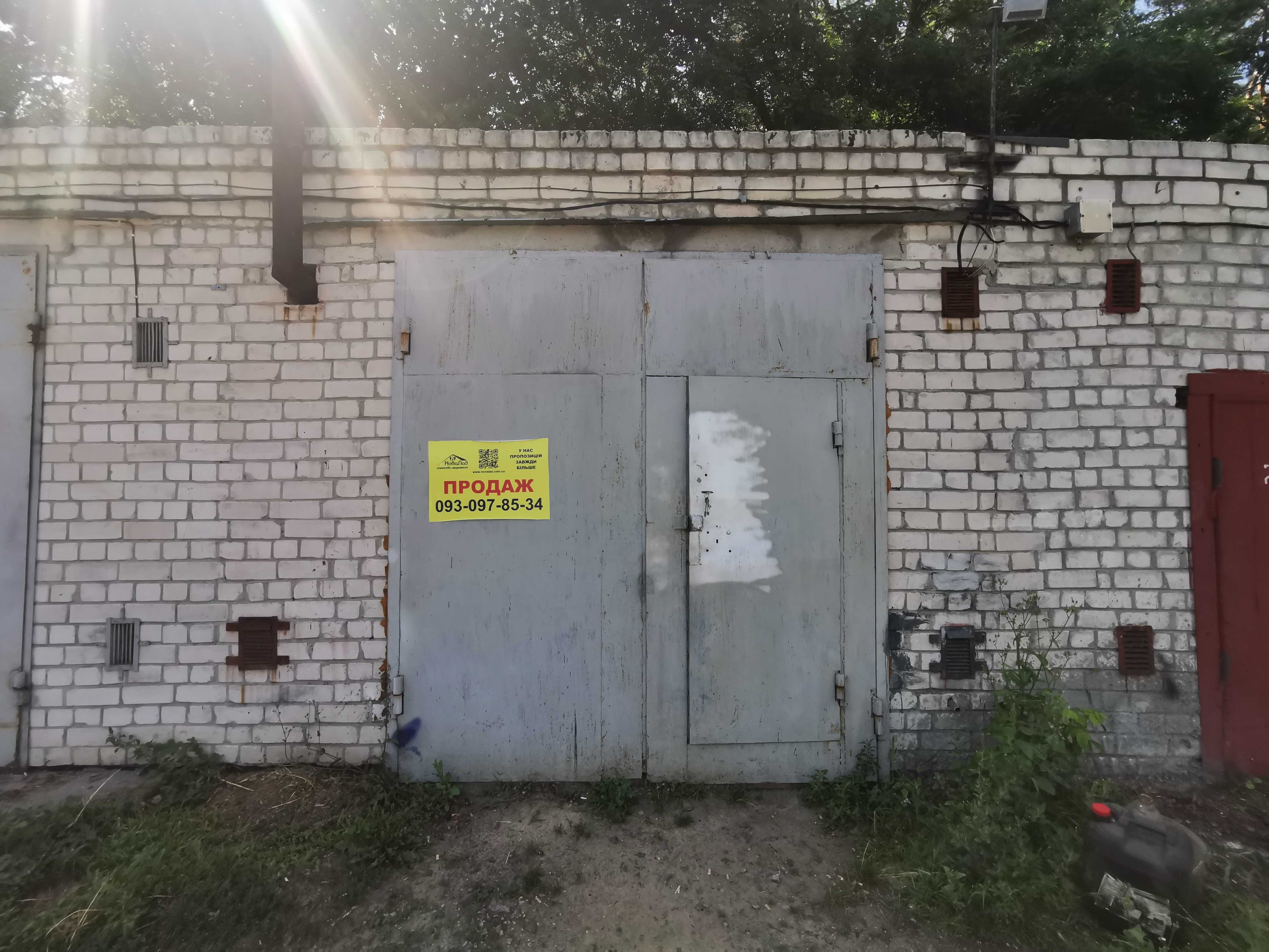 Приватизований цегляний гараж у кооперативі АК-45, район Роддому RD