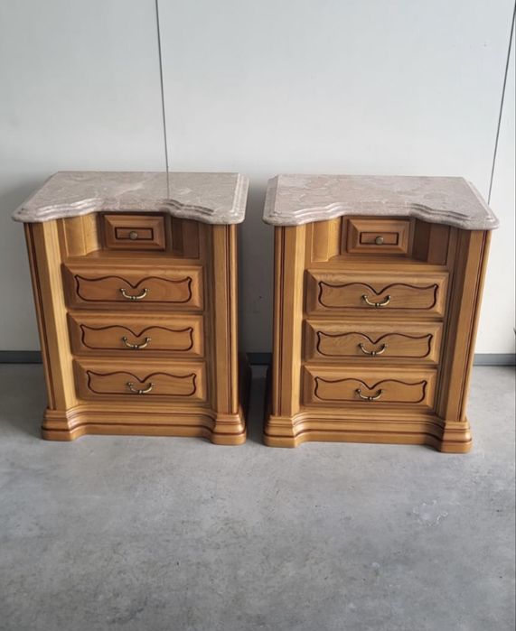 Conjunto de mesas de cabeceira / apoio madeira e pedra