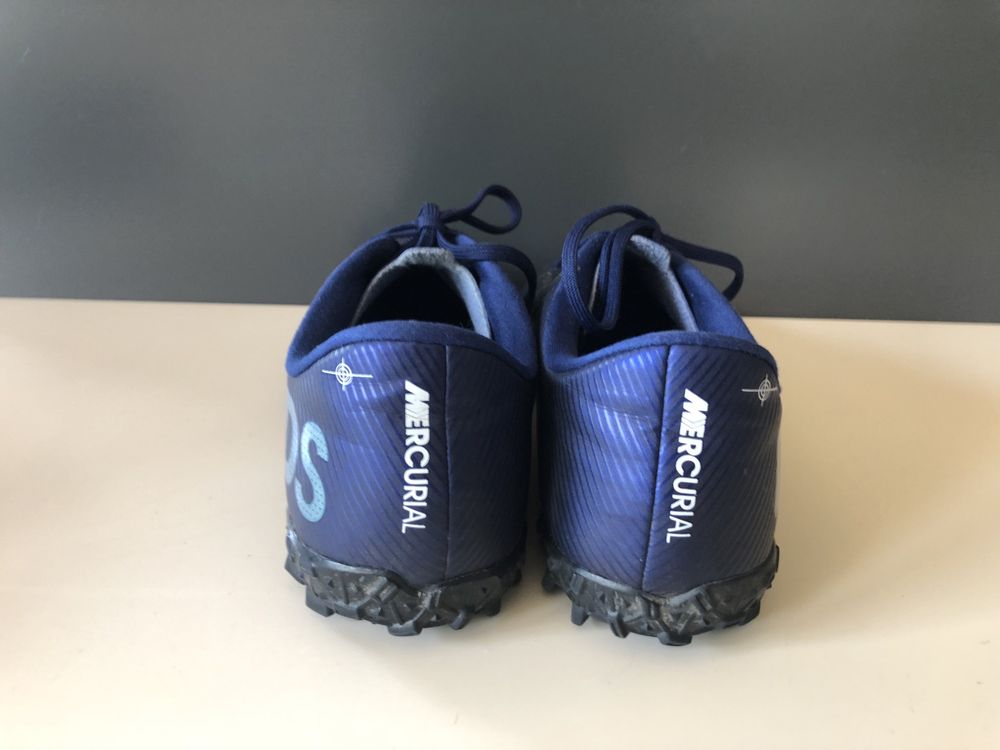 Buty Nike do piłki nożnej ( turfy)