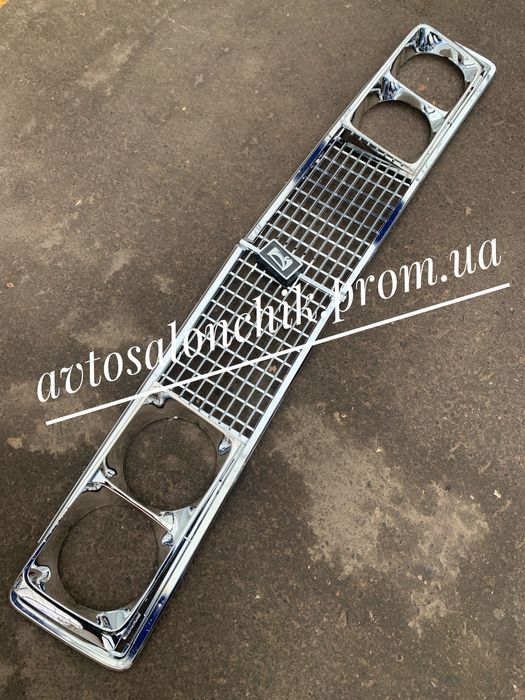 Решетка радиатора Ваз 2106 черная хромированная в сборе с очками
