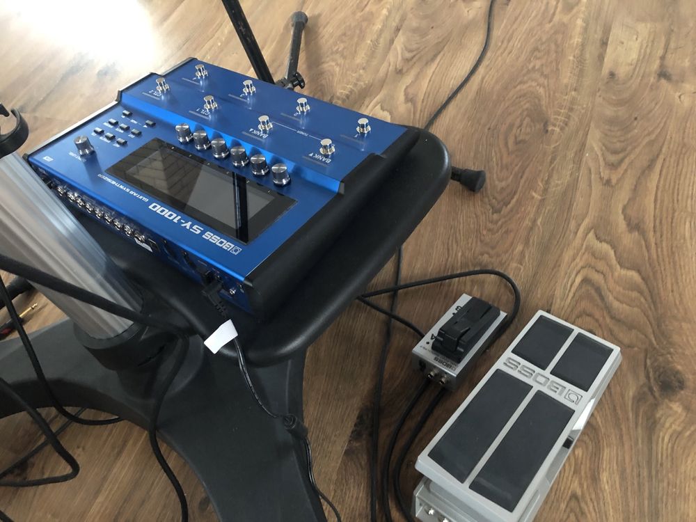 Boss SY1000 syntezator gitarowy + osprzęt