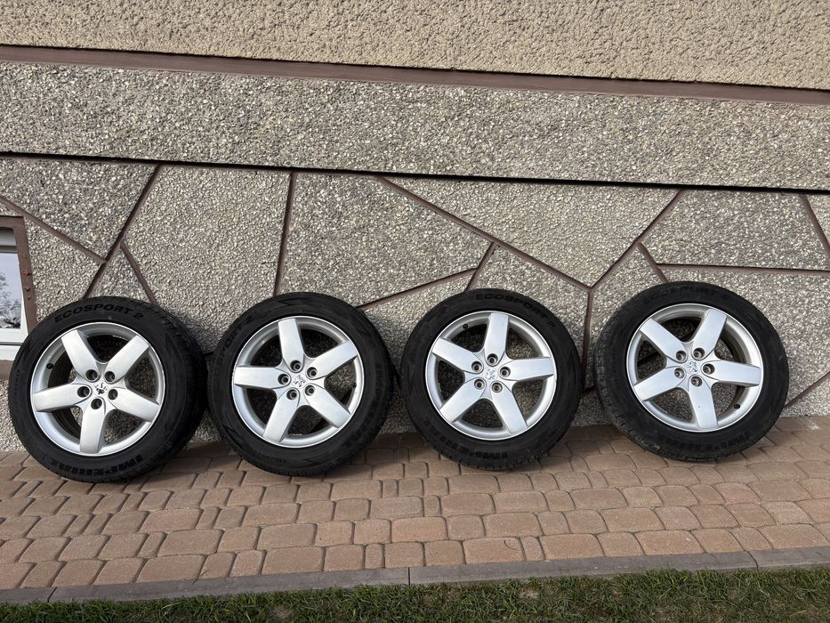 Felgi z oponami do Peugeota