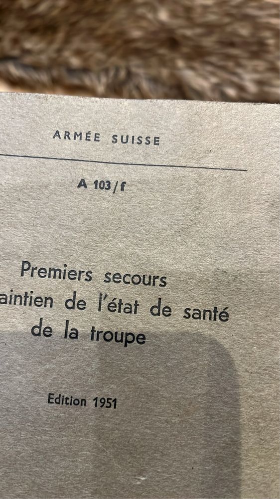 Livros militares suiço