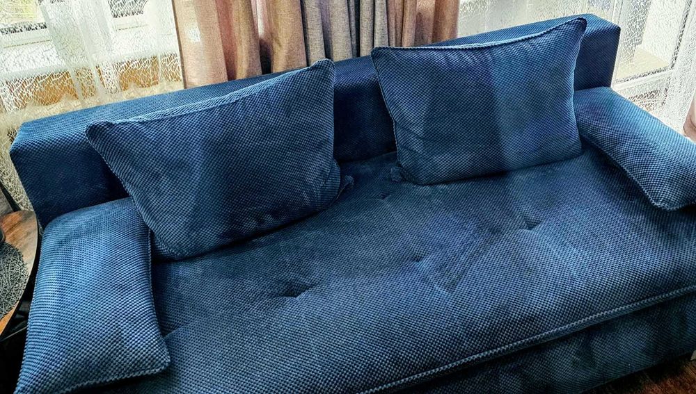 Niebieska Sofa jak Nowa !