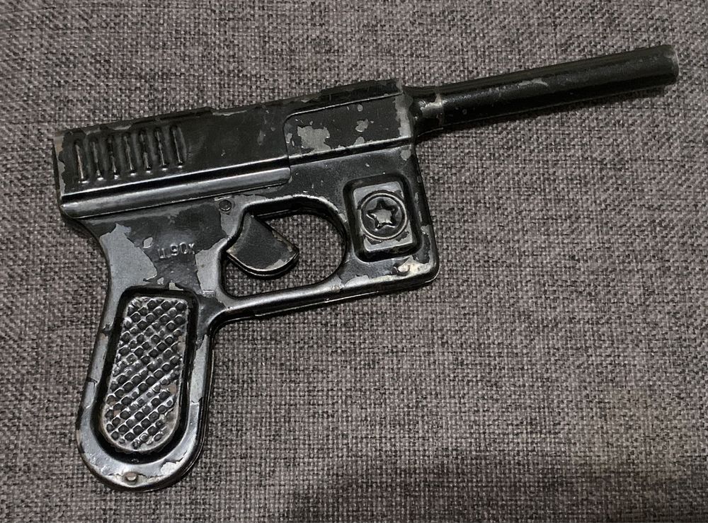 Игрушка Пистолет под пистоны СССР