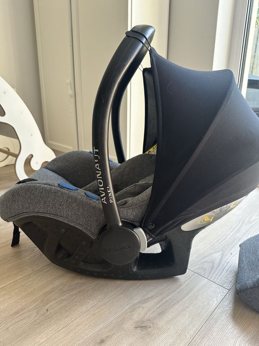 Fotelik samochodowy Avionaut Pixel szary