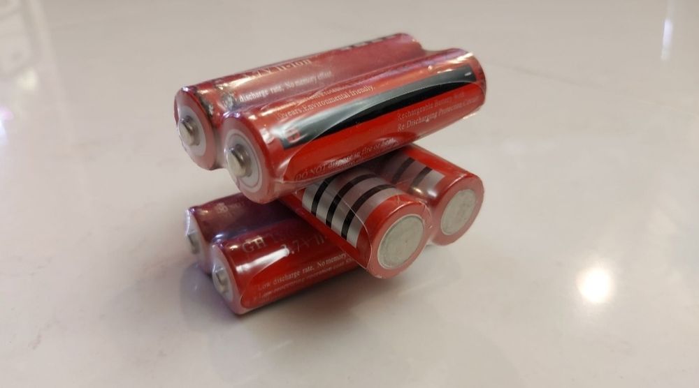 Nowe ogniwa  18650 3.7V