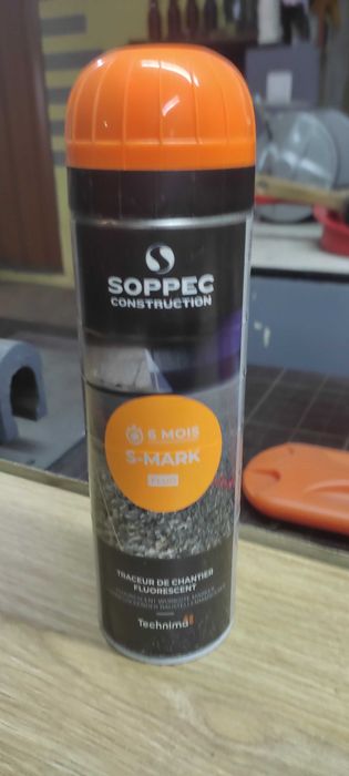 Farba geodezyjna spray pomarańczowa