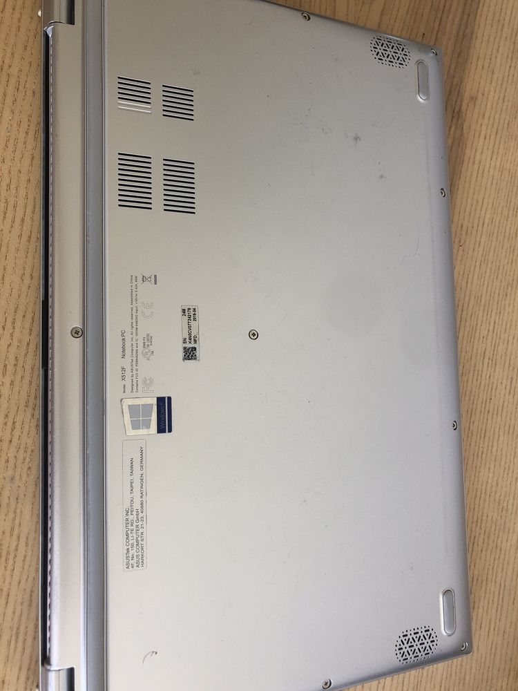 ASUS vivobook 15