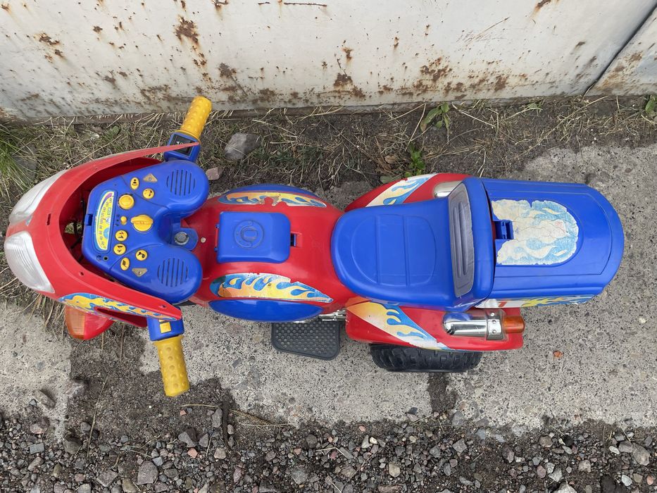 Дитячий елкромотоцикл