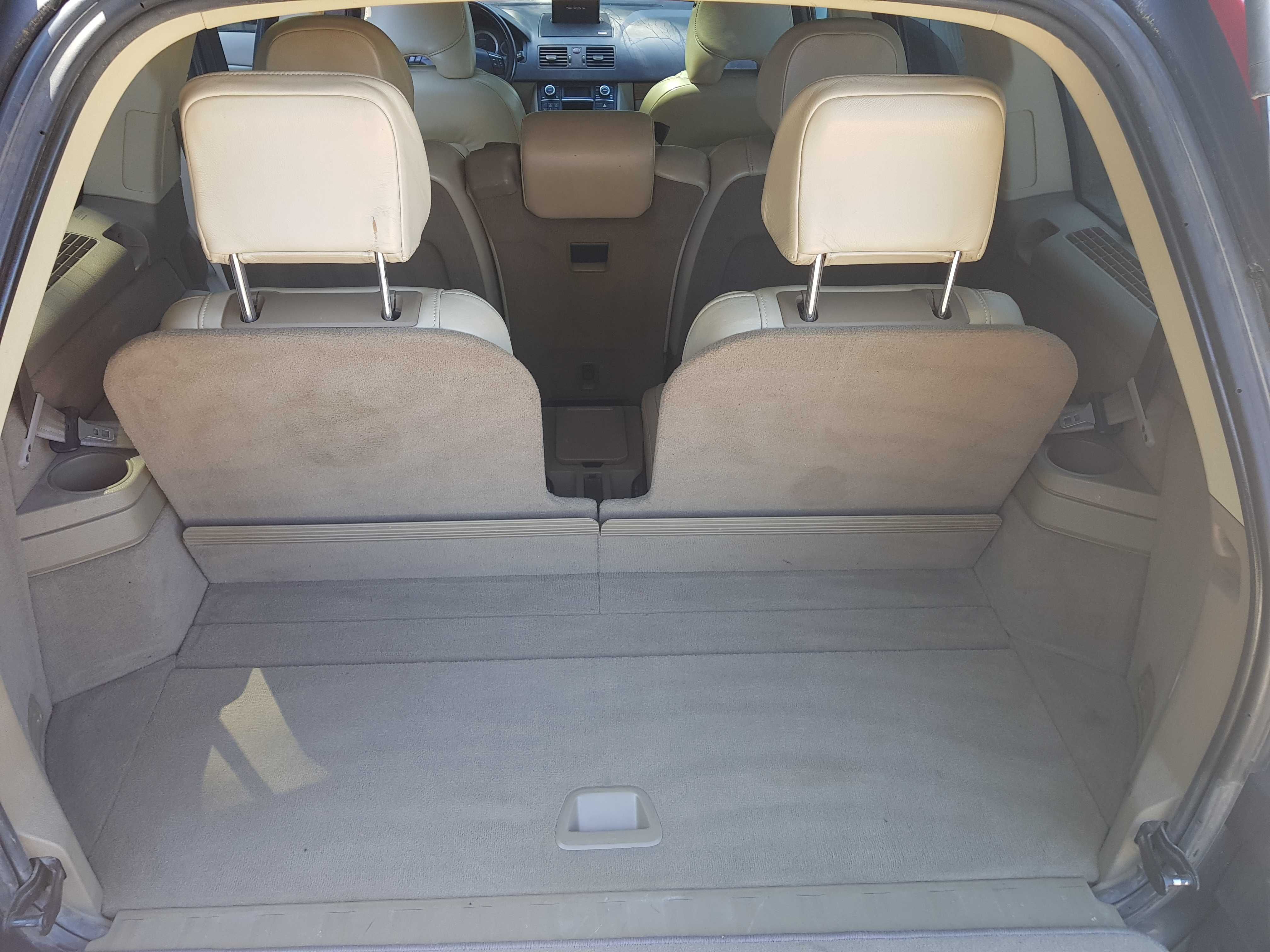 VOLVO XC90 Fotele 3 rząd Boczki Wykładzina Pasy Śruby Kp Fotel RADOM