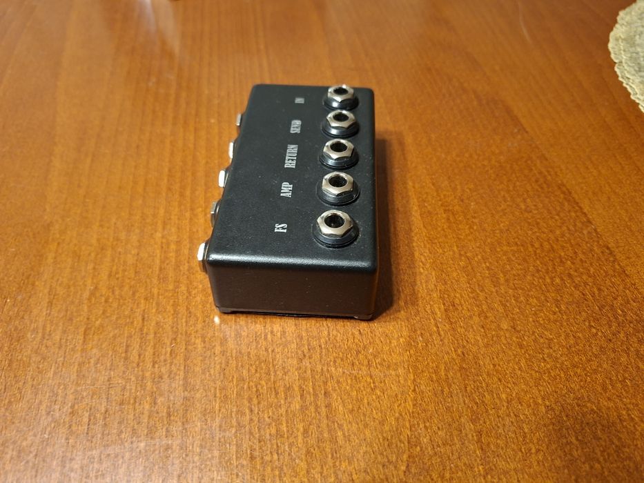 Patcher patchbox do gitarowego pedalboardu