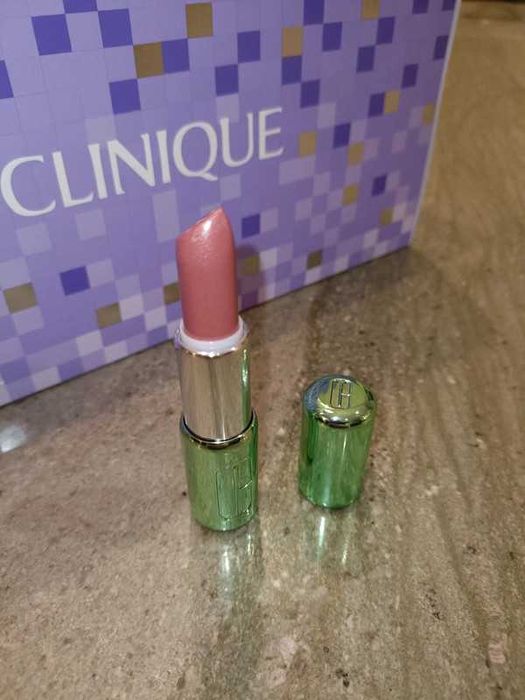 Pomadka Clinique Pop Longwear Lipstick Shine - Bare Pop * NOWA