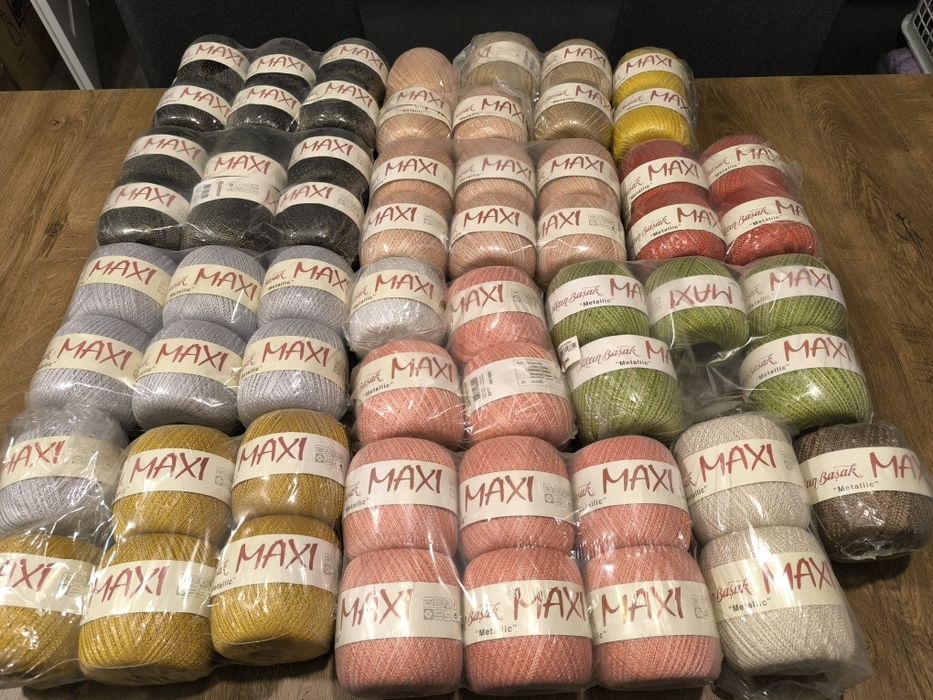 Włóczka Mimoza - Natura- 100 gram. 3 Oferta do 25 Listopada 30 metrów