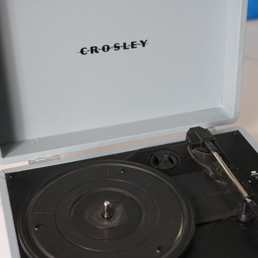 Вініловий програвач CROSLEY + пластинка