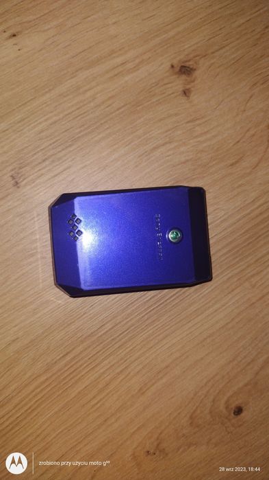 Sony Ericsson f100