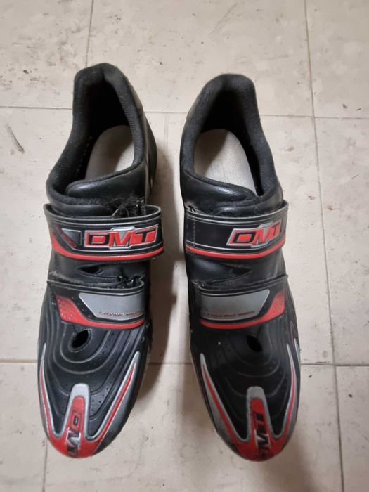 Material ciclismo usado sapatos selim carbono suporte bidon