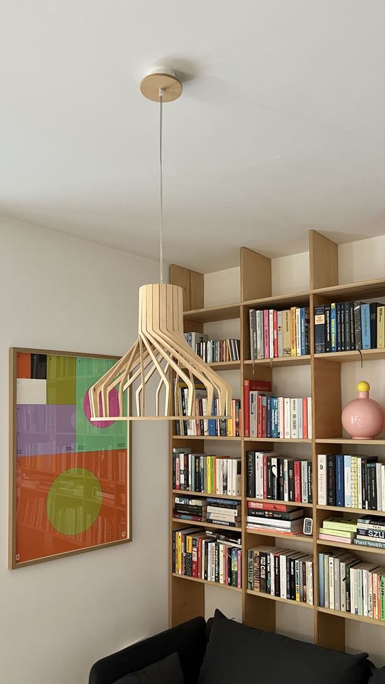 Lampa wiszaca ze sklejki