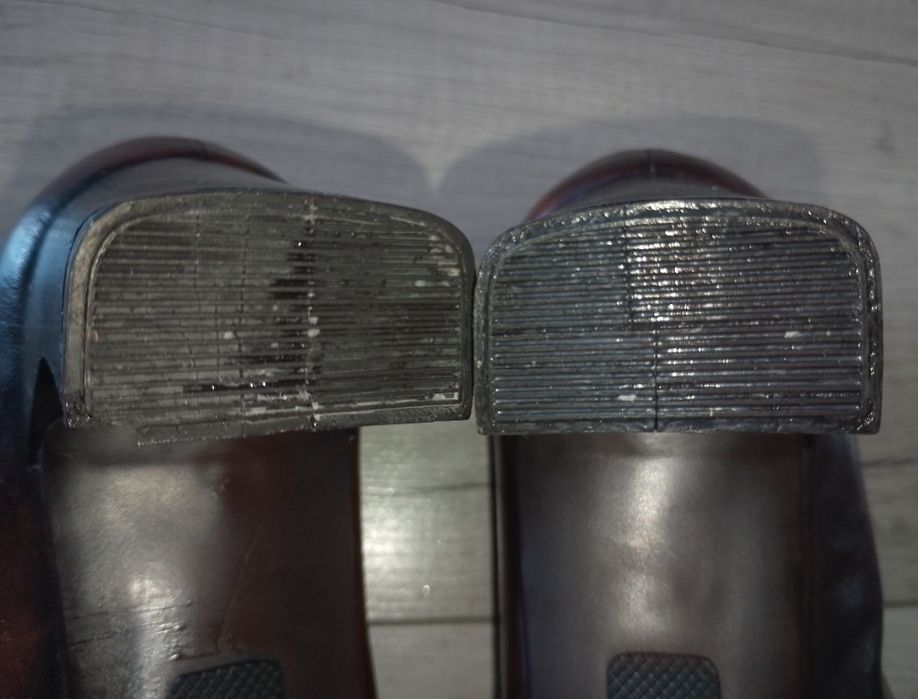 Nowe buty czółenka renomowanej firmy Caprice. Damskie . Nowe z metką.