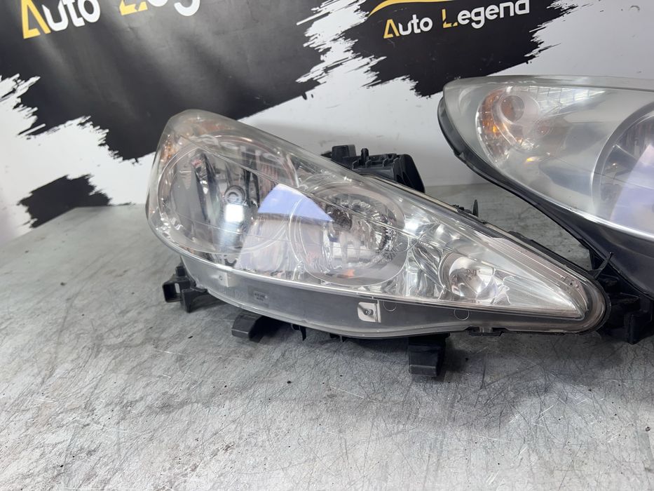 Фара Peugeot 207/308