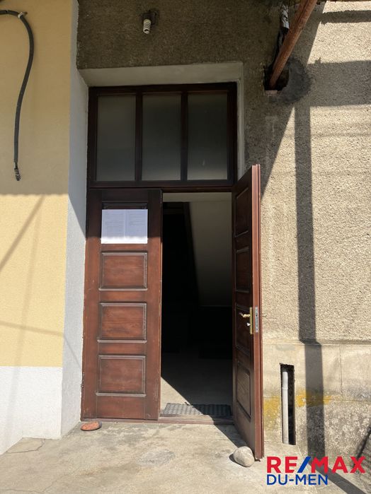 Затишна квартира в місті Рахів.