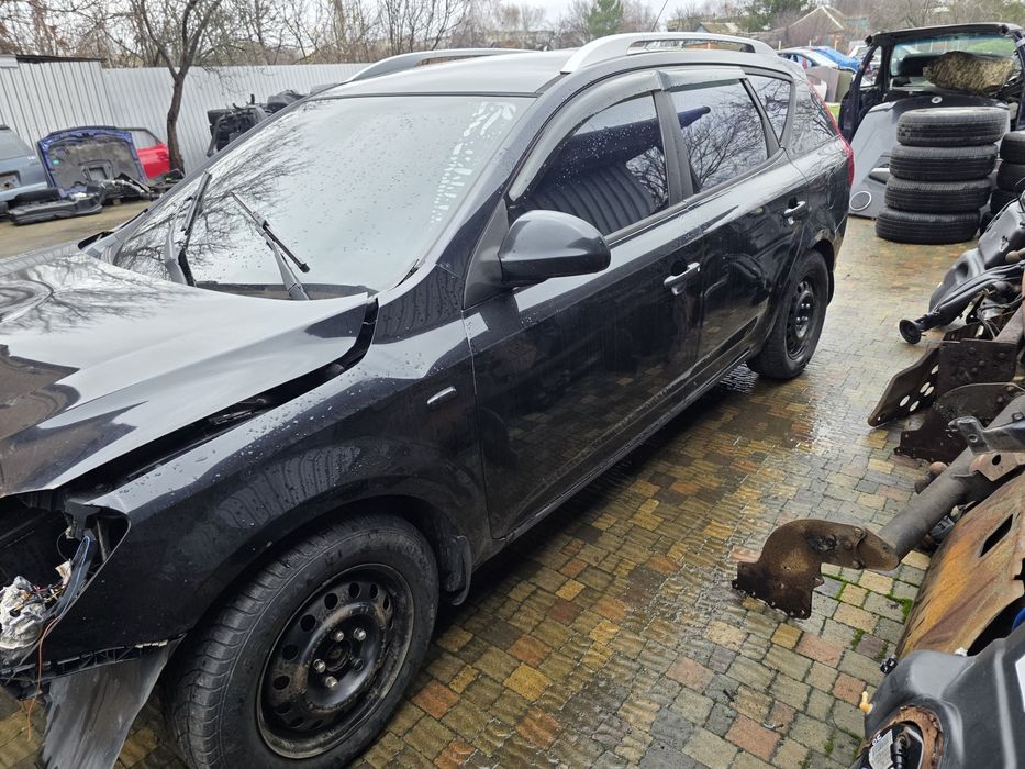 Розбирання KIA Ceed Wagon 2007 - 2012