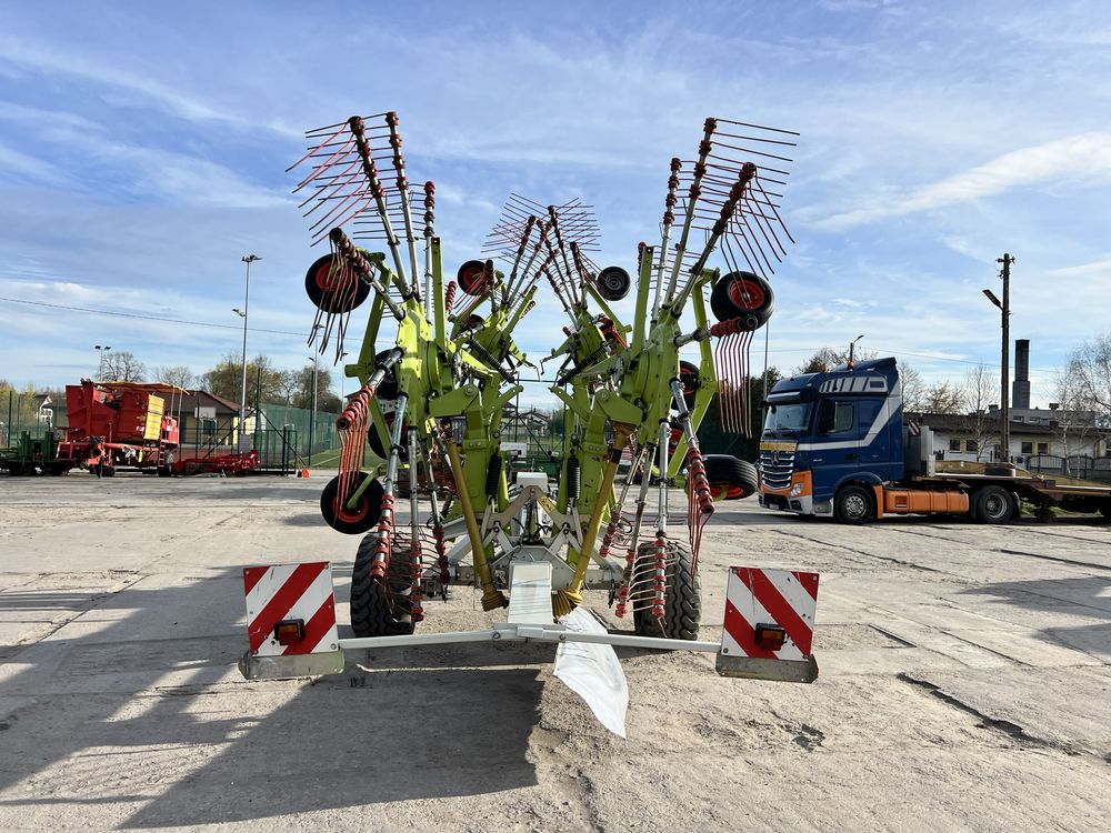 Zgrabiarka karuzelowa Claas Liner 3000 sprowadzona