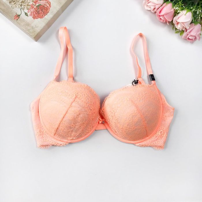 Бюстгалтер Victoria’s Secret