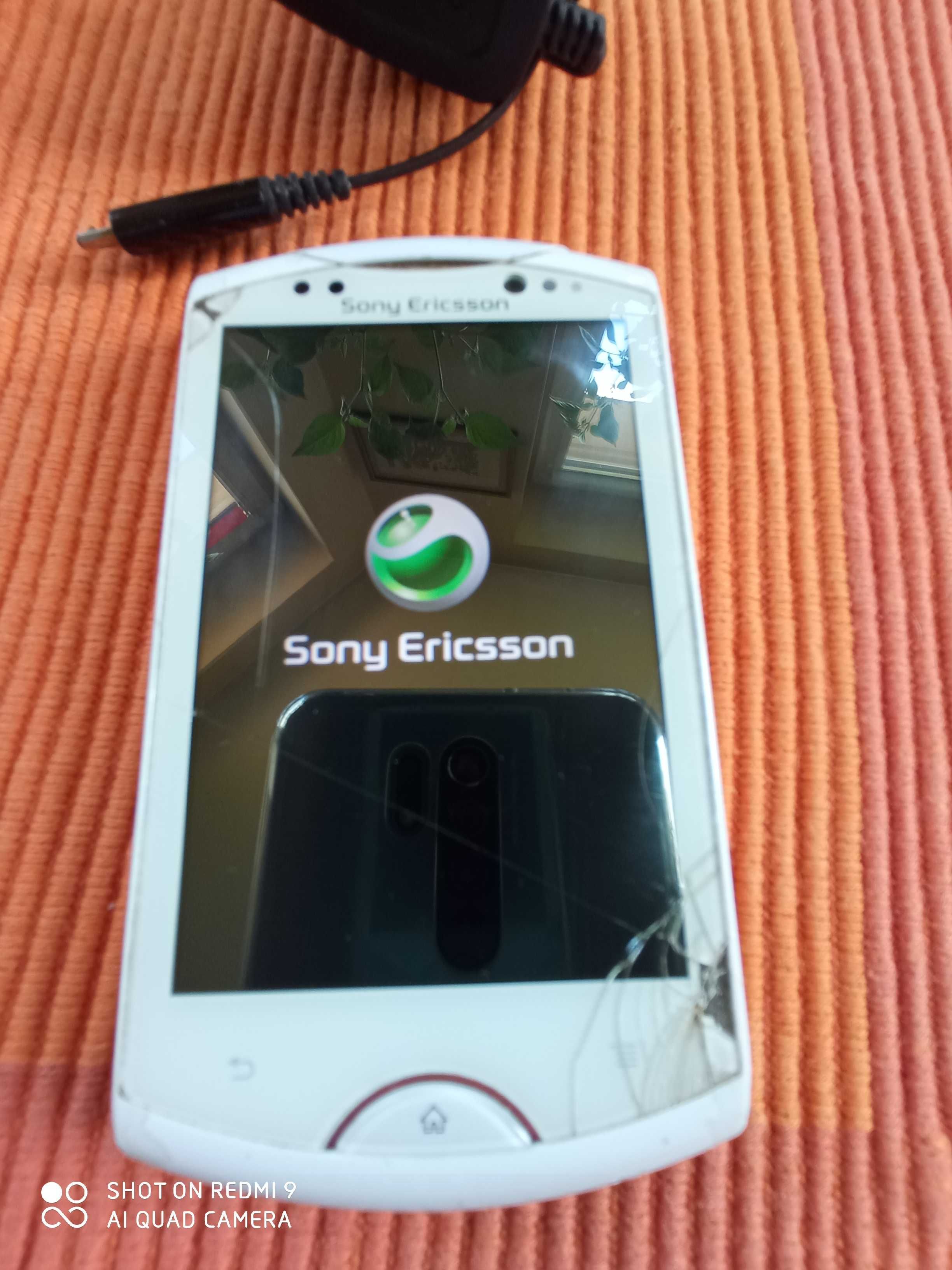 Sony Ericsson WT 19 i  Walkman