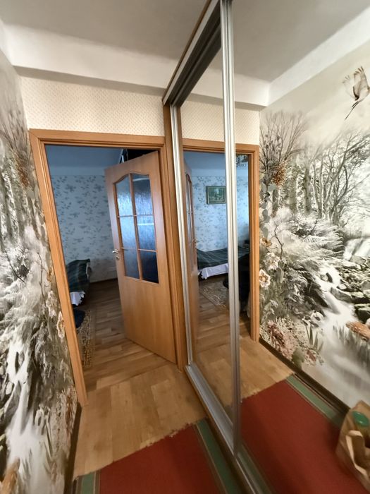 Продам 2 кімн. квартиру в Украінці.