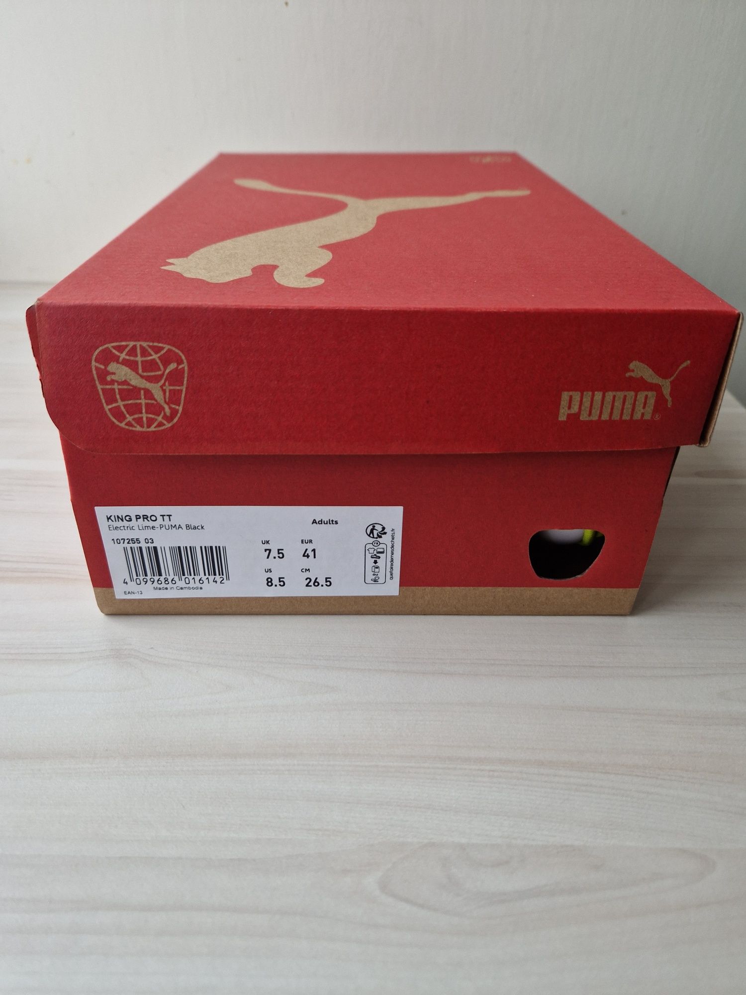 Buty piłkarskie turfy Puma King Pro TT rozm. 41