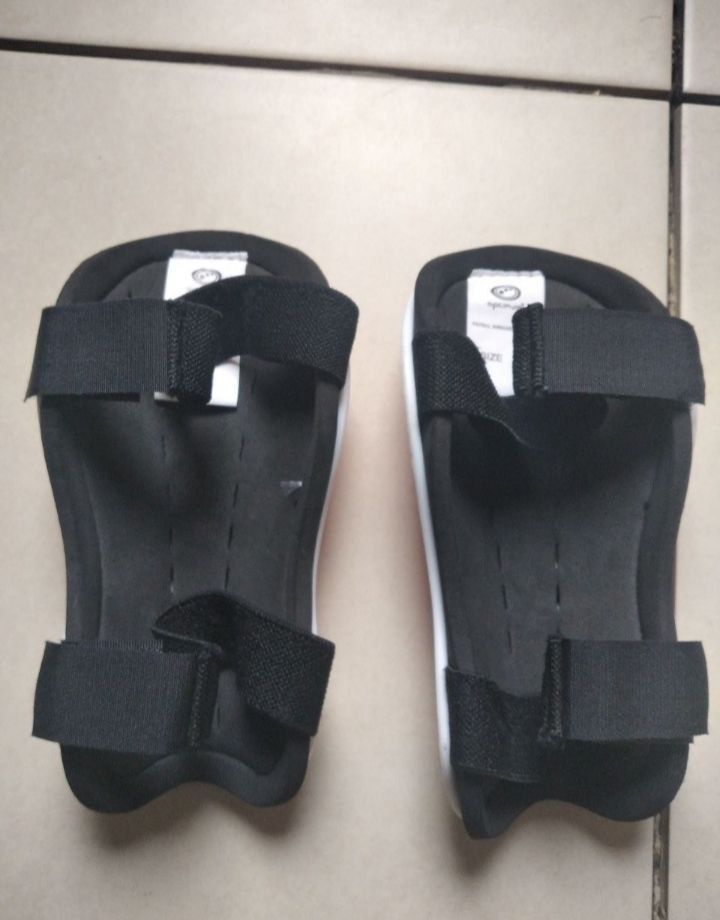 продам набор щитков футбольных Adidas,Optium, Sondico