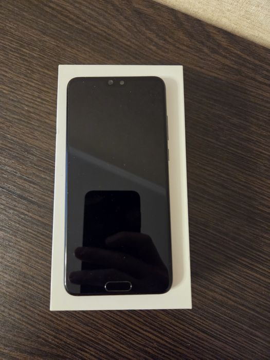 Продам телефон Huawei P20