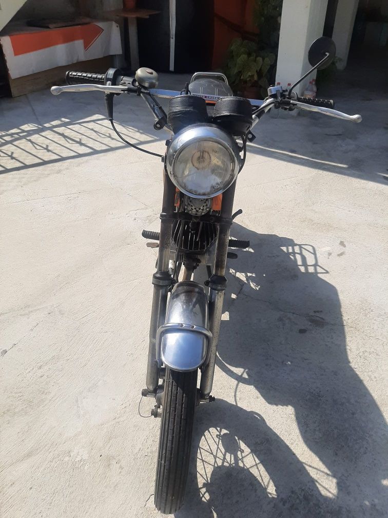 Casal 50cc mota antiga