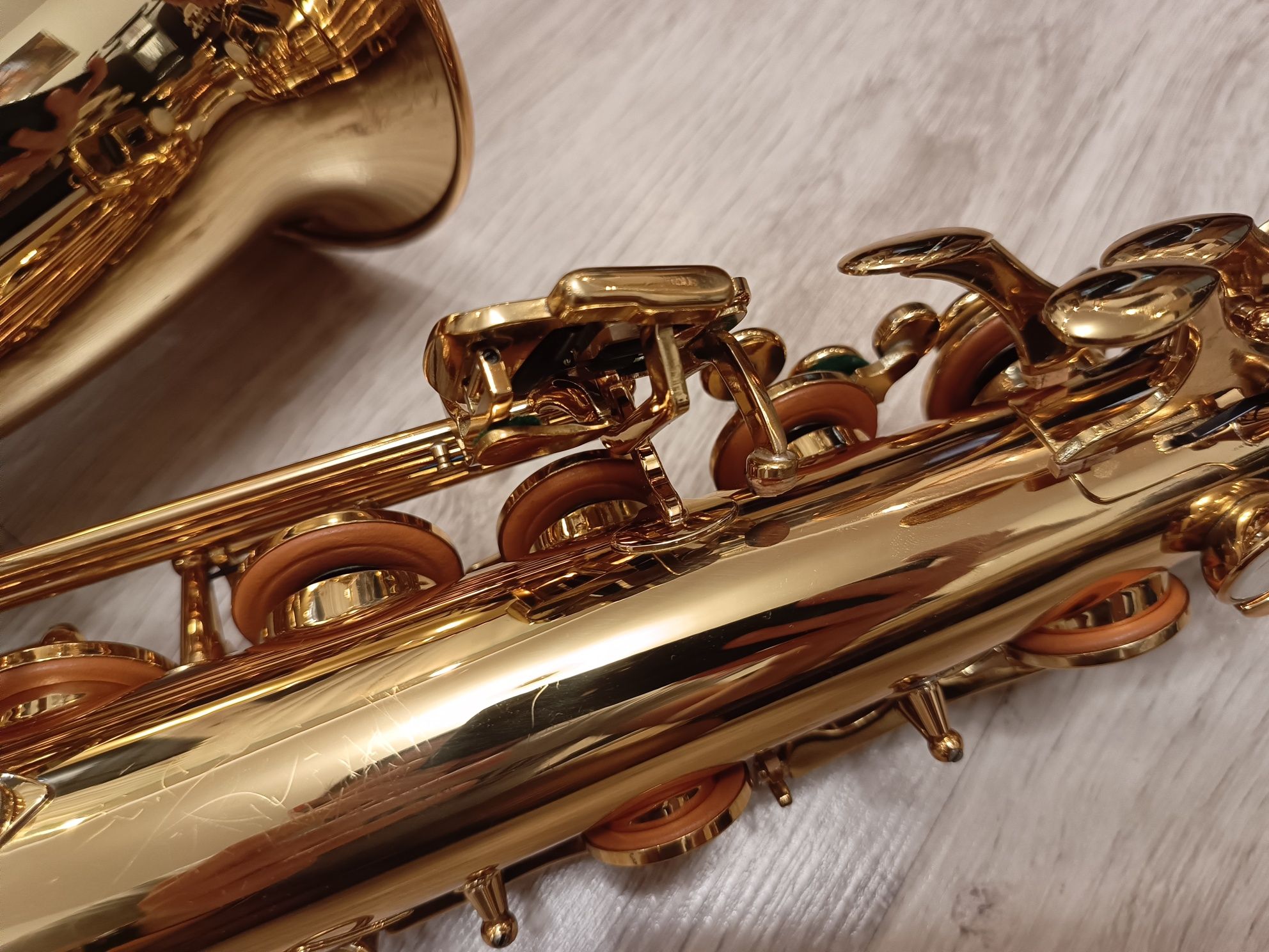 Saksofon tenorowy Arnolds&Sons ATS TERRA 300 w bardzo dobrym stanie.