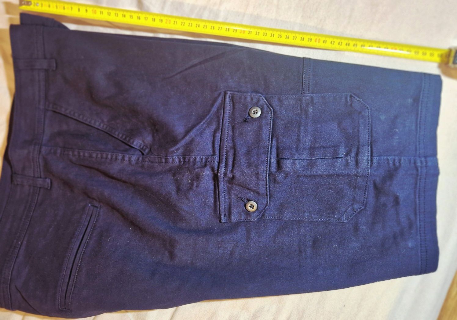 Bermudas  novas multibolsos xl
Tecido /sarja em azul escuro
N 48
N