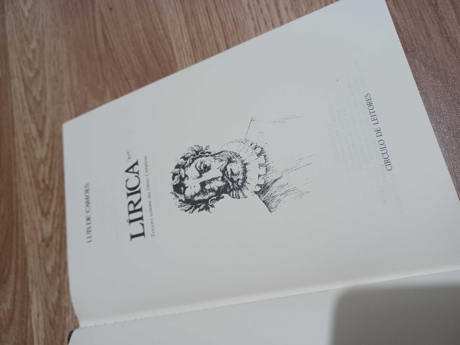 Livro Luís de Camões -Lírica - Terceiro Volume Obras Completas - 1982