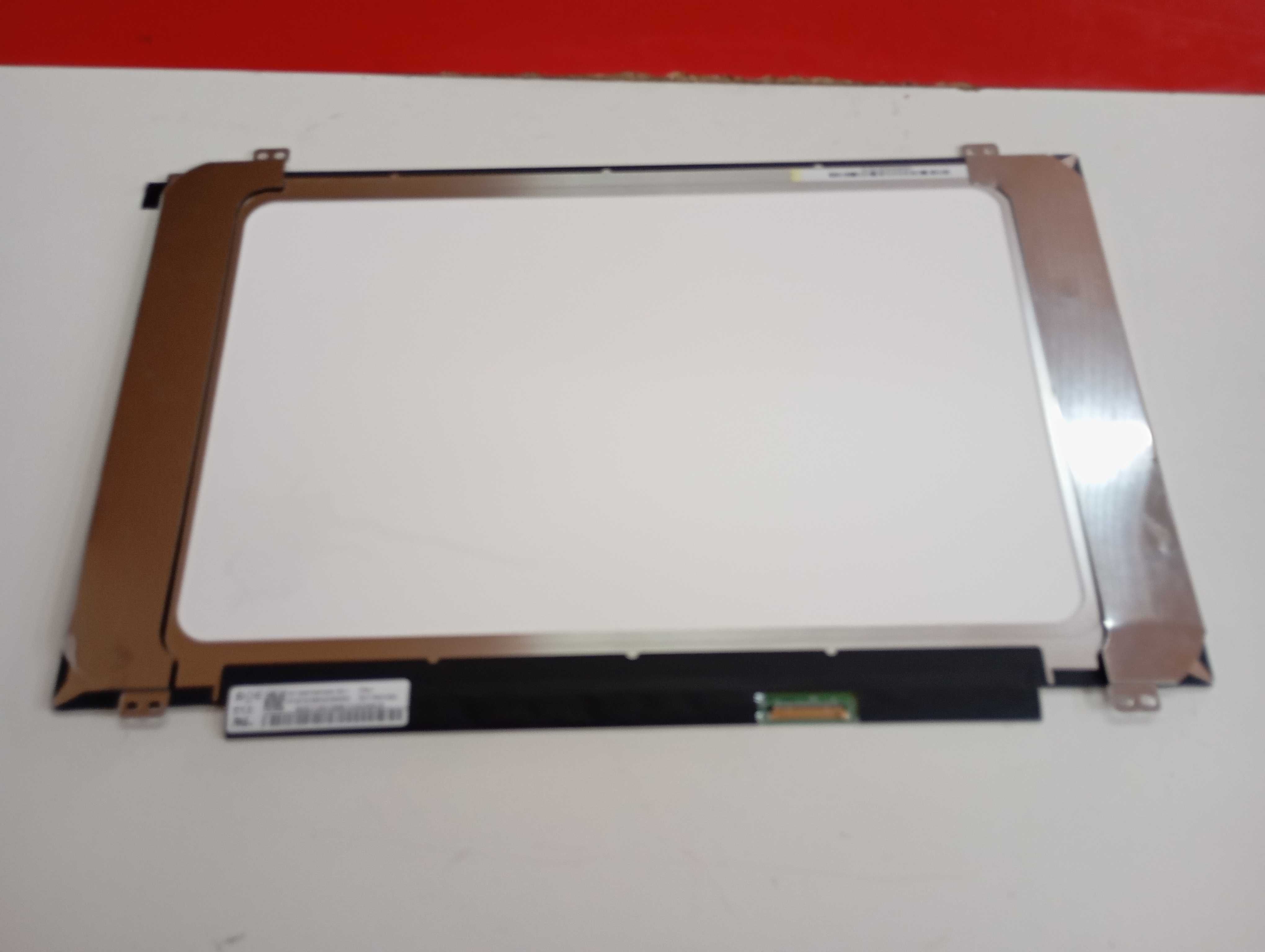 LCD 14" HD 30p para portatil