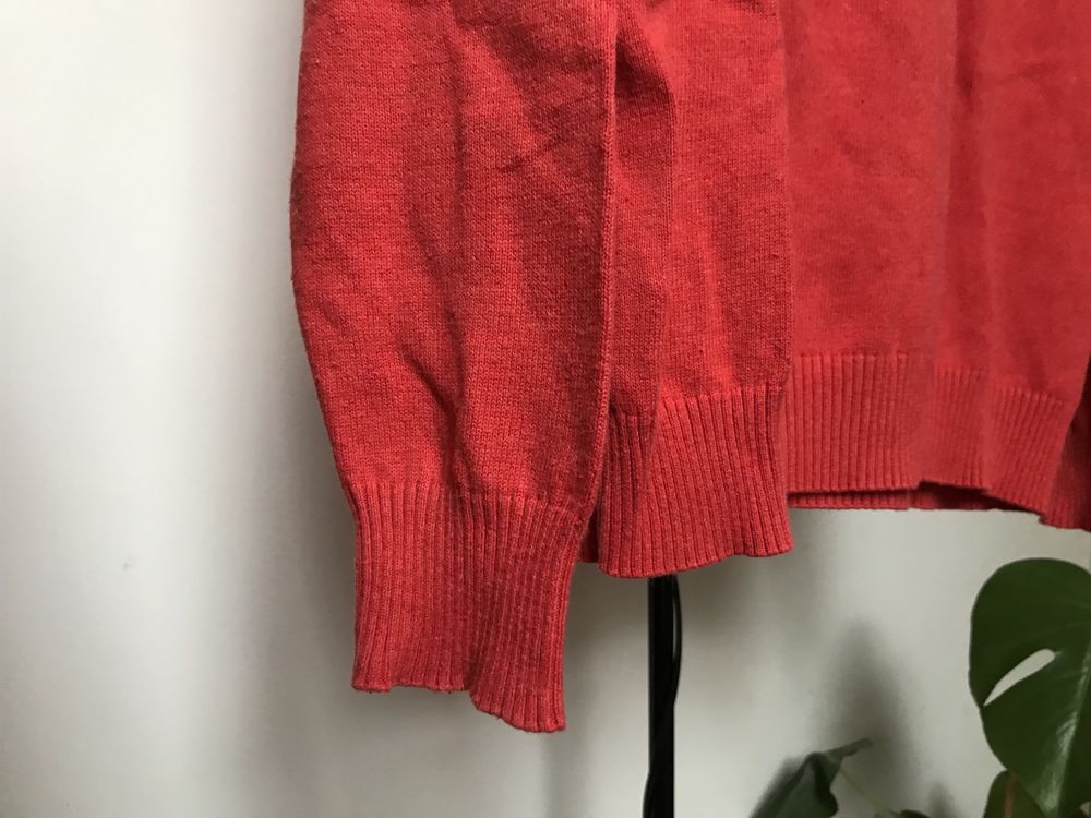 Bawełniany czerwony sweter sweterek z okraglym dekoltem Volcano M