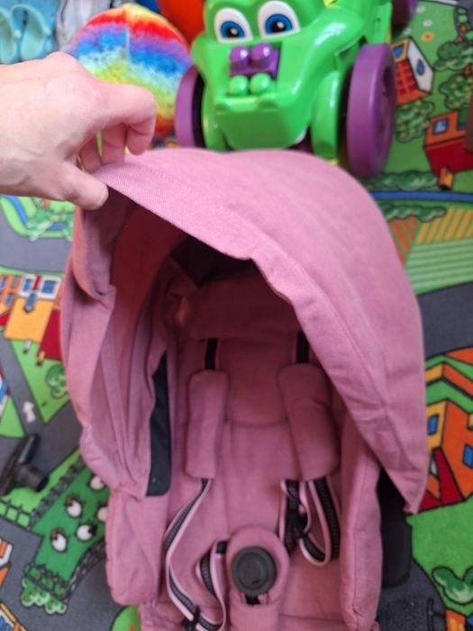 Różowa tapicerka cybex balios lux 2022 jak nowa