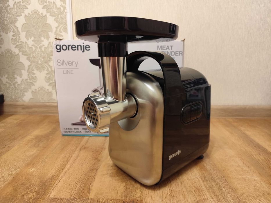 М'ясорубка GORENJE MG 1800 BK