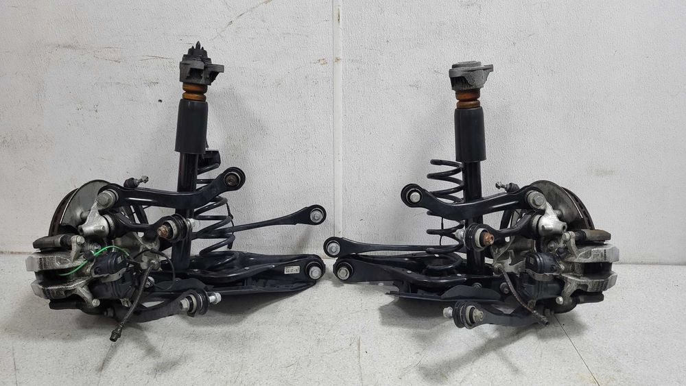 BMW 3 G20 G21 Цапфа підвіска задня ліва права