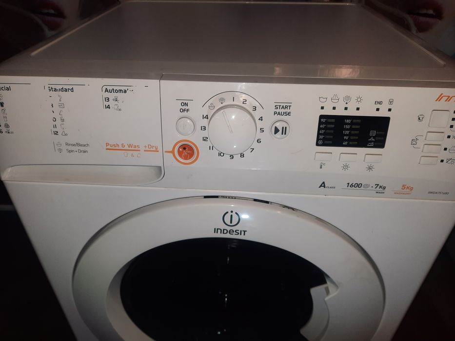 Прально-сушильна машинка Indesit XWDA 751680X W виробництва Італія
