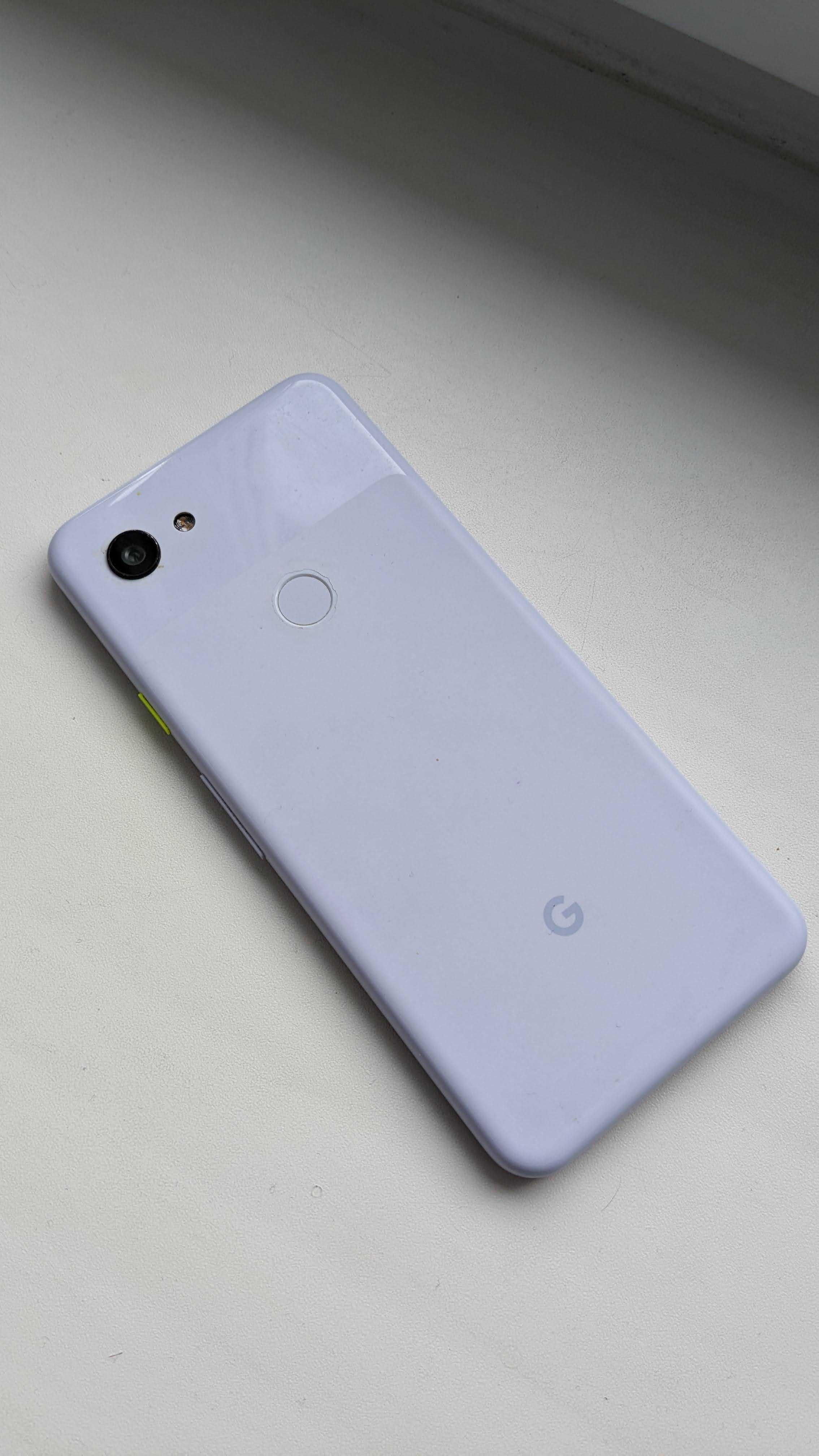 Продам Google Pixel 3a — не працює екран, під розробку / запчастини