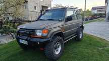 Mitsubishi PAJERO 2