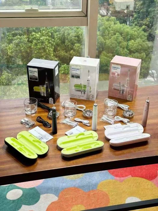 Електрична зубна щітка Philips Sonicare DiamondClean HX9352